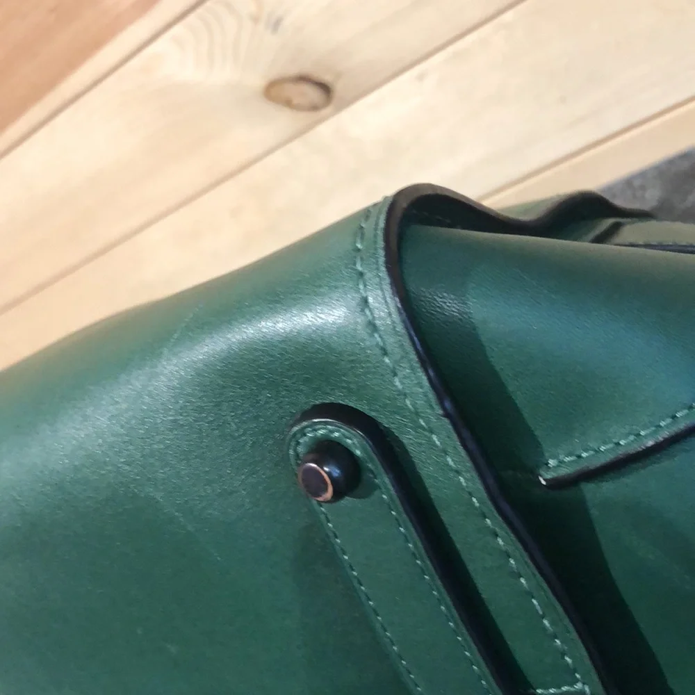 🛑SOLD🛑Racing Green Coach Ace! - Picture 10 of 14